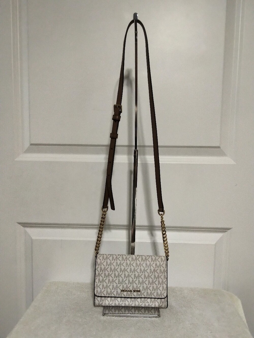NEW Michael Kors Jet Set Flap Crossbody Brown & Cream MK Gold Logo